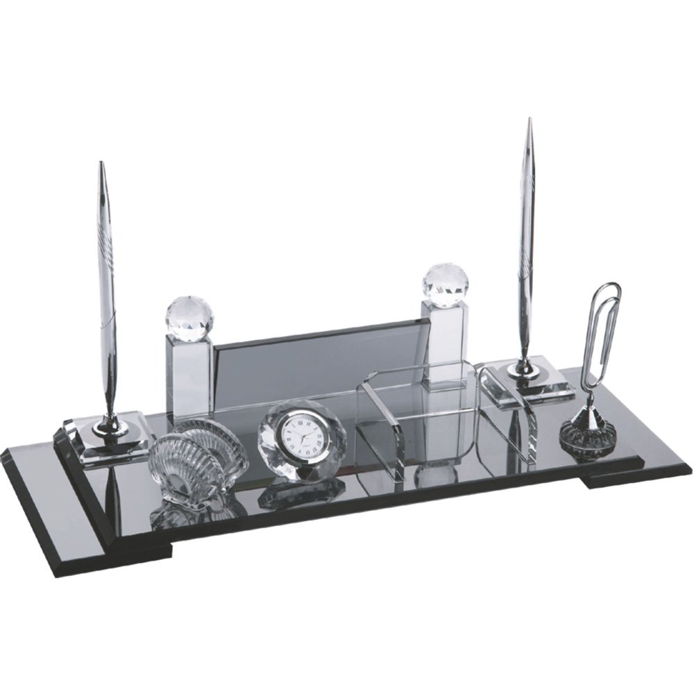 Kristal Masa İsimliği